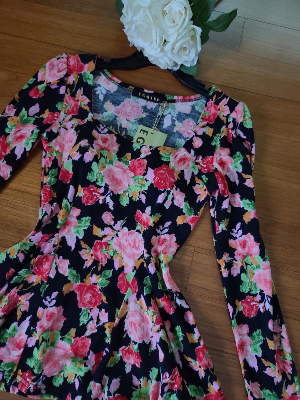 에고이스트 꽃무늬 상의 새제품 55