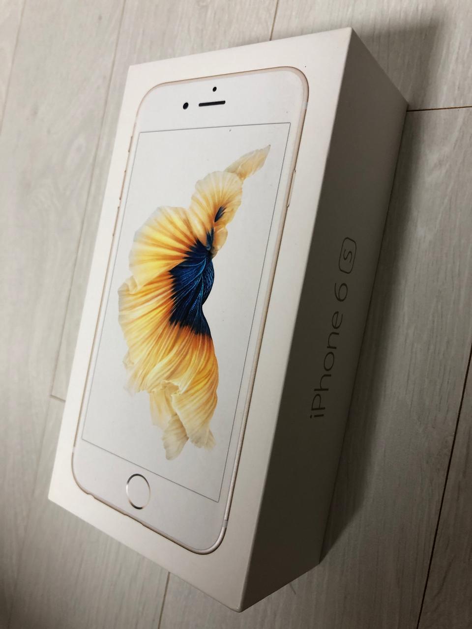 아이폰 6s 64GB 팝니다.
