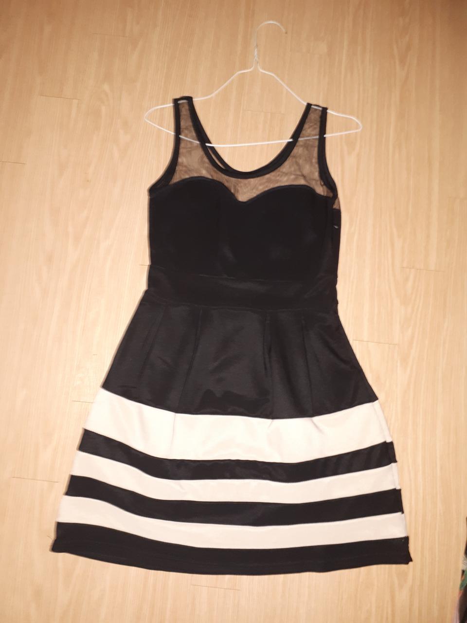 섹시함과 귀여움을 동시에 갖춘 원피스