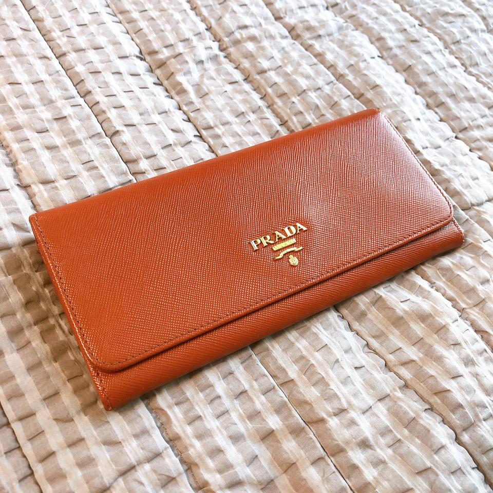 프라다 장지갑 오렌지브라운컬러