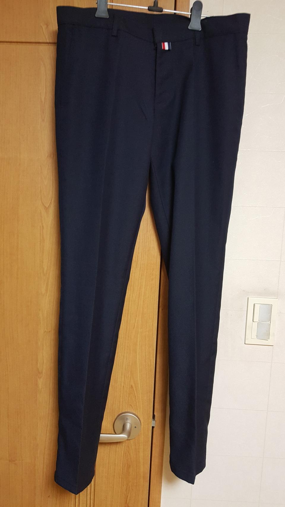 톰브라운  슬랙스바지  새옷 30~31