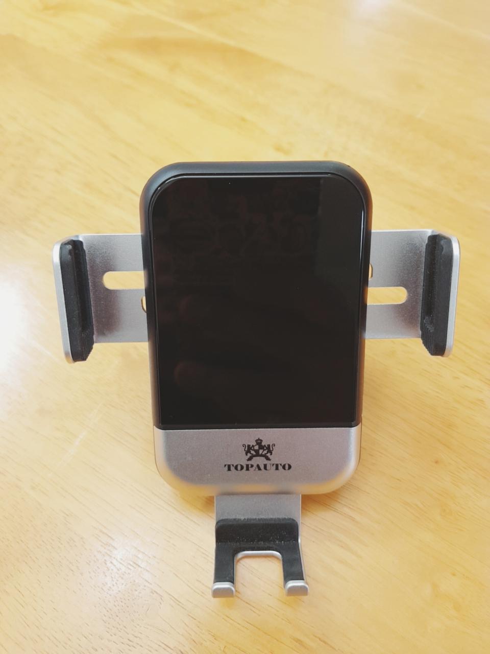 차량용 무선충전기 팝니다(10,000원)