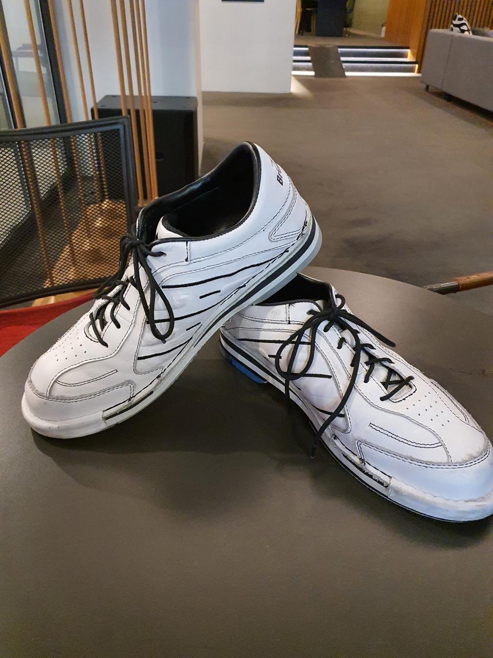 팀브런스윅 볼링화팝니다.SIZE285