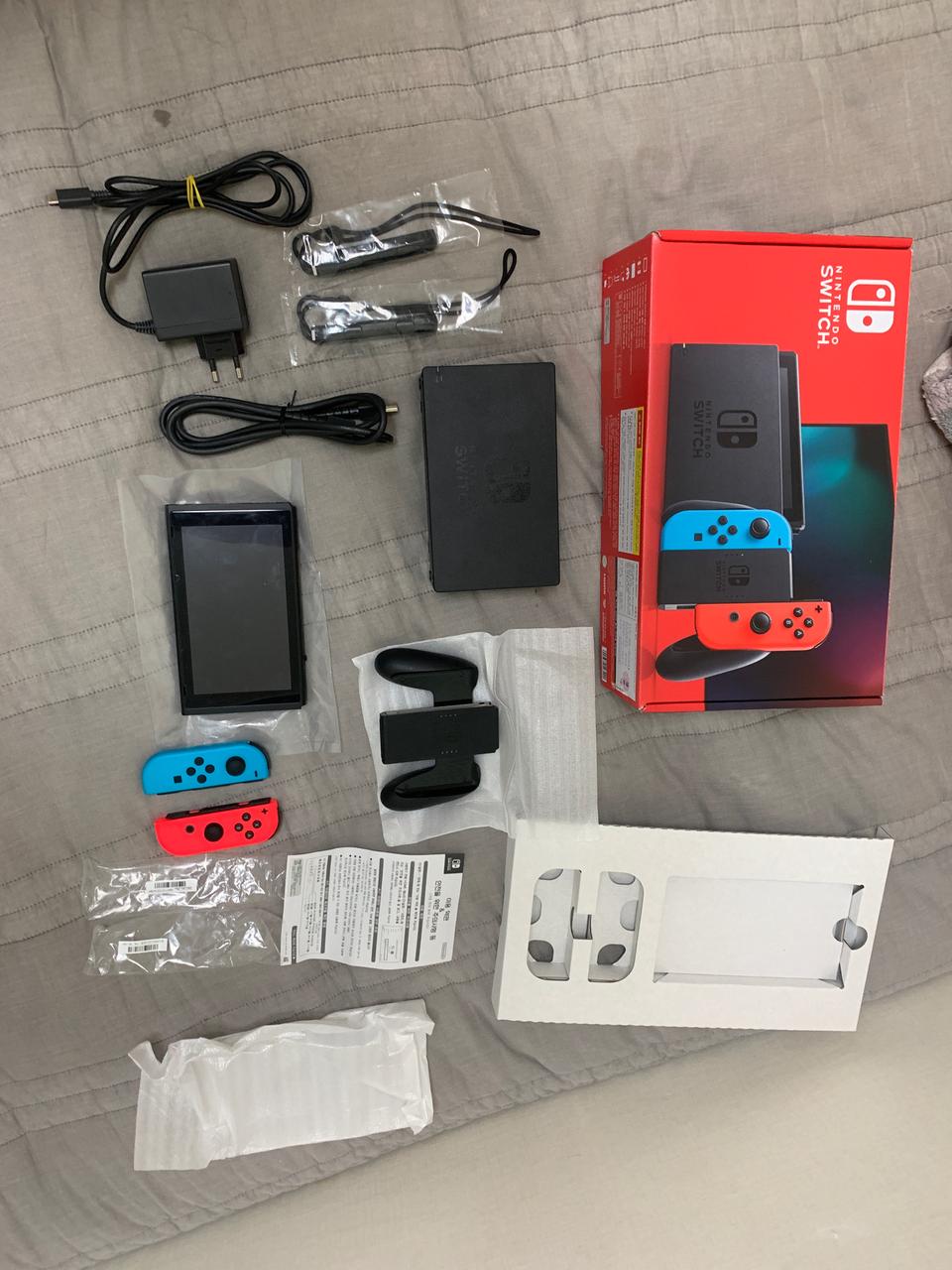 닌텐도 스위치 신형 네온 판매합니다