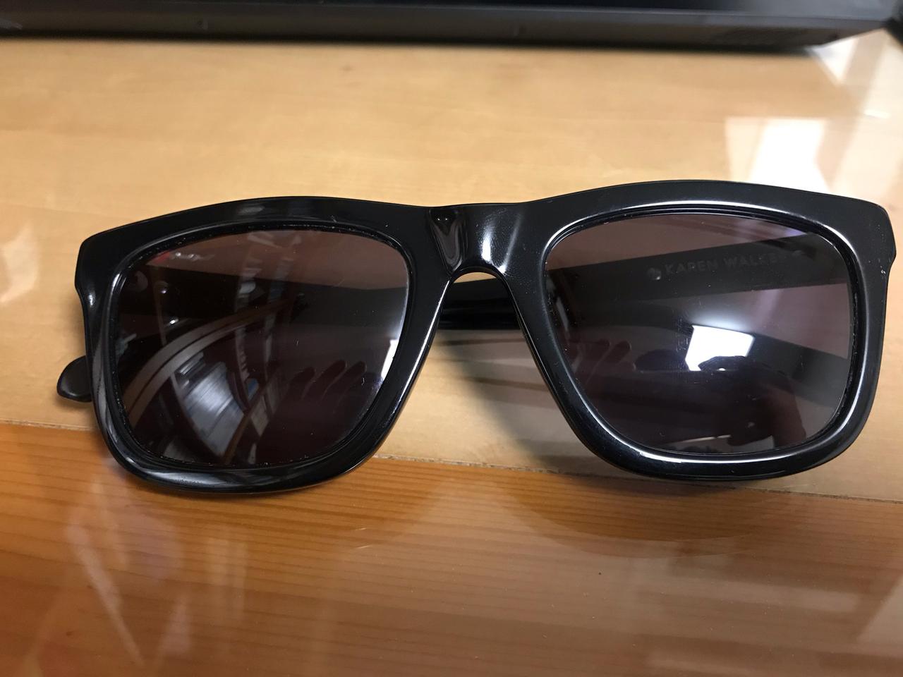 카렌워커 기본선글라스 원가 25만 상당