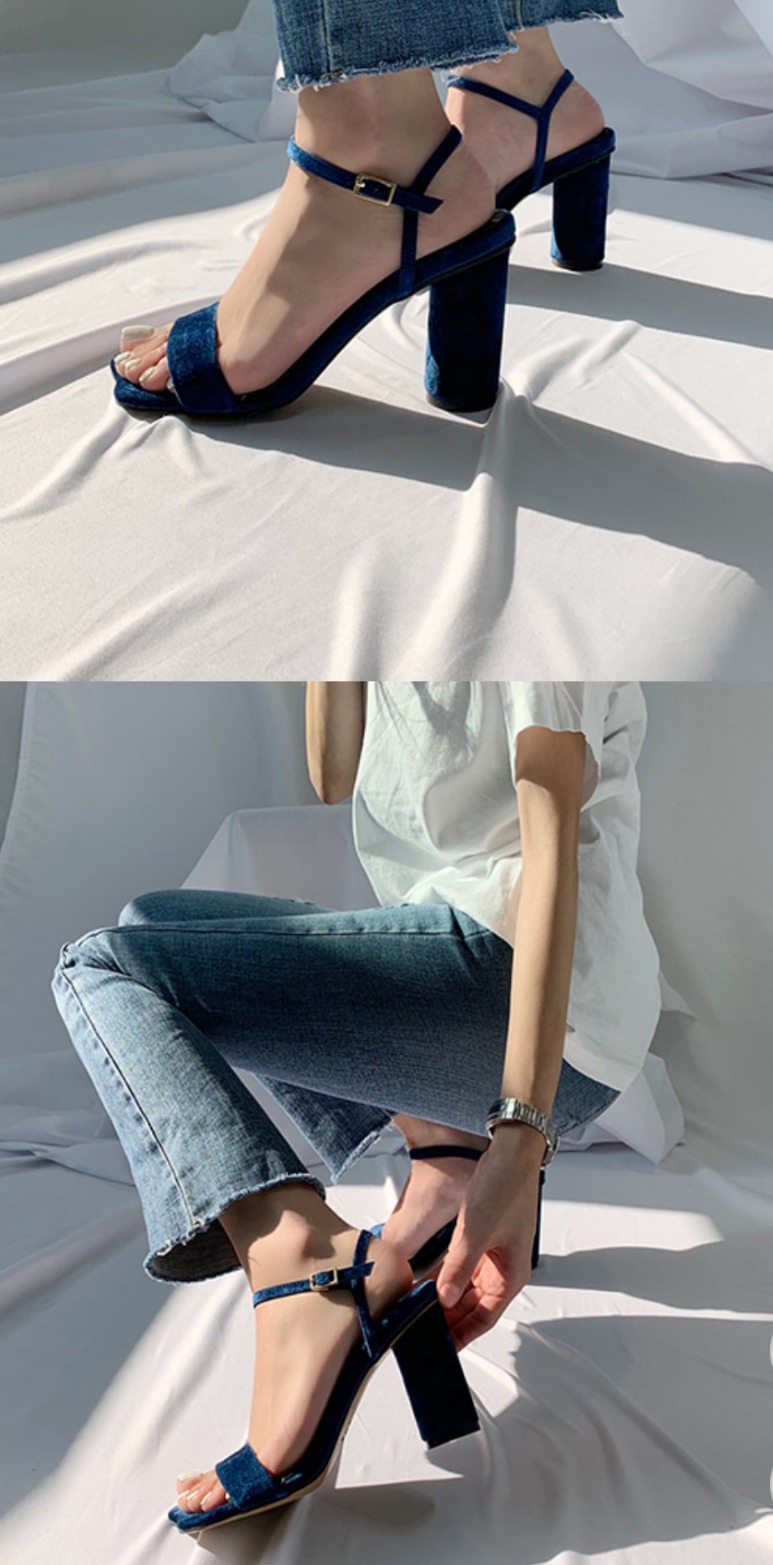 청벨벳 스트랩 샌들❤❣