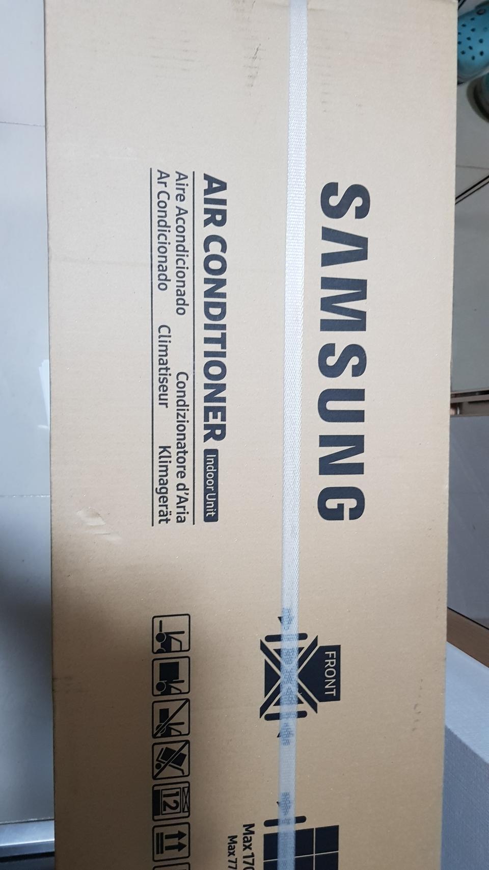 삼성 무풍 벽걸이 에어컨 12평형 새제품