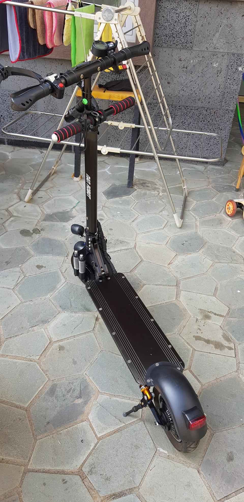 난로봇 디포플 킥보드 팝니다