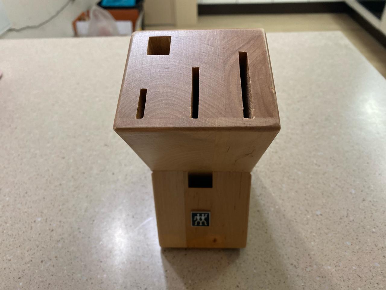 헹켈 나무블럭 5구 세로꽂이 팝니다