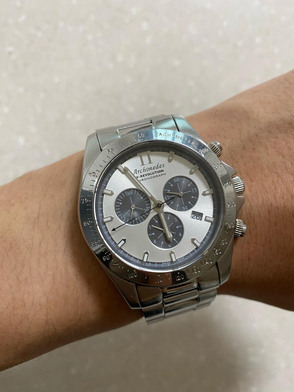 소지섭시계V-REVOLUTION