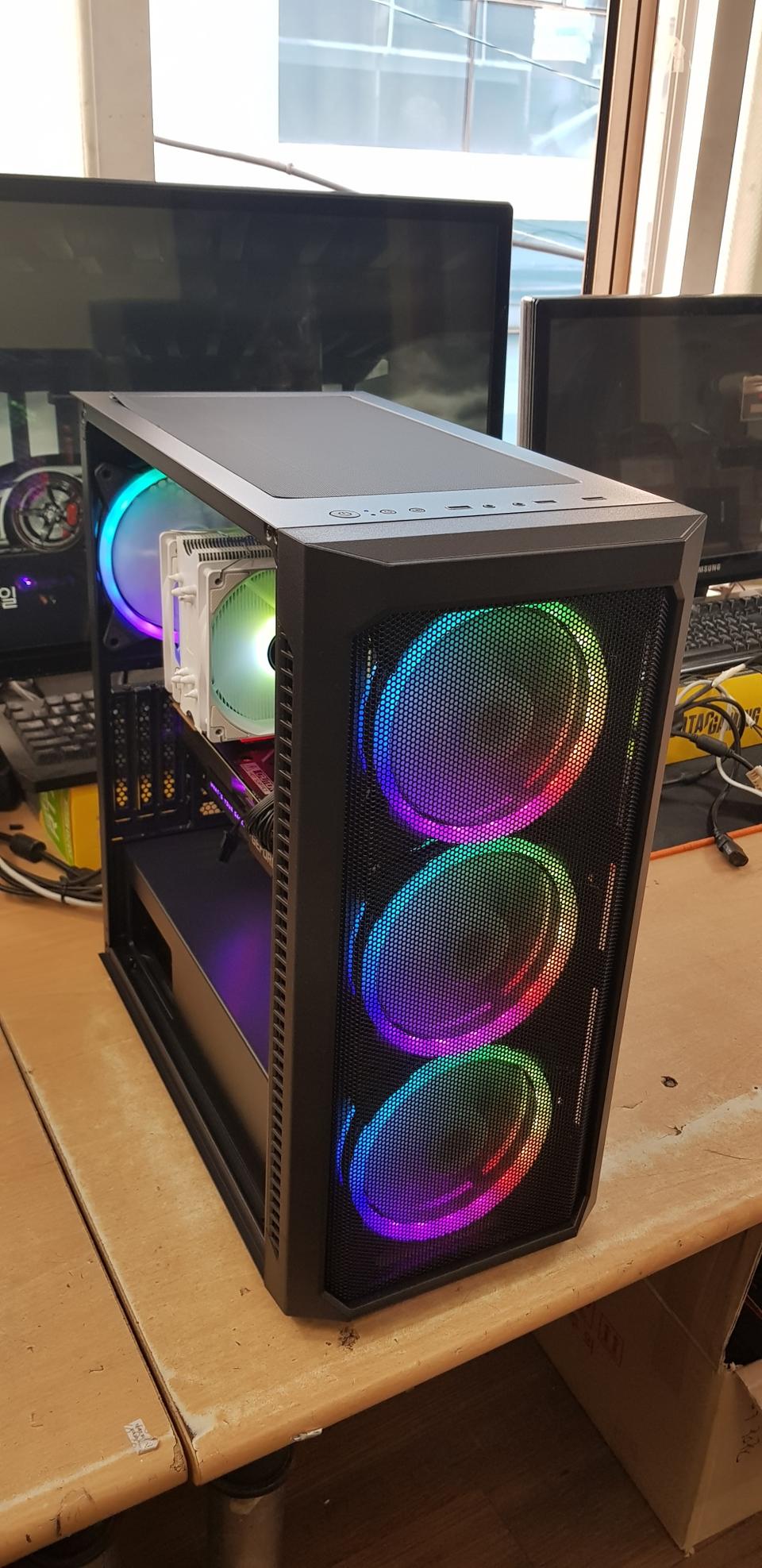 i7 10700KF 32G RTX3060 신품 본체