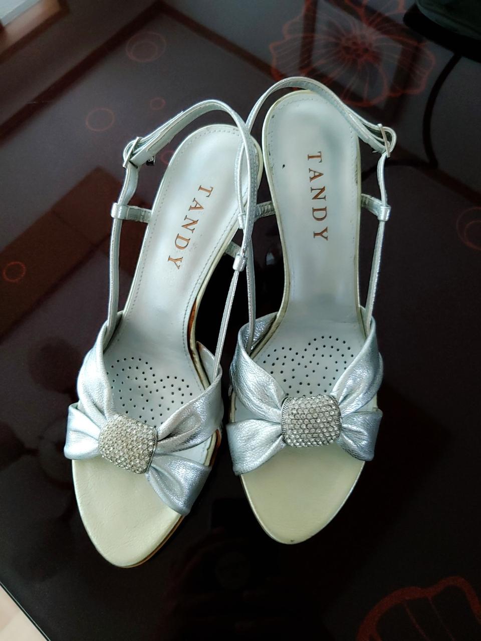 탠디 실버뒹클 스트랩힐.샌들 240