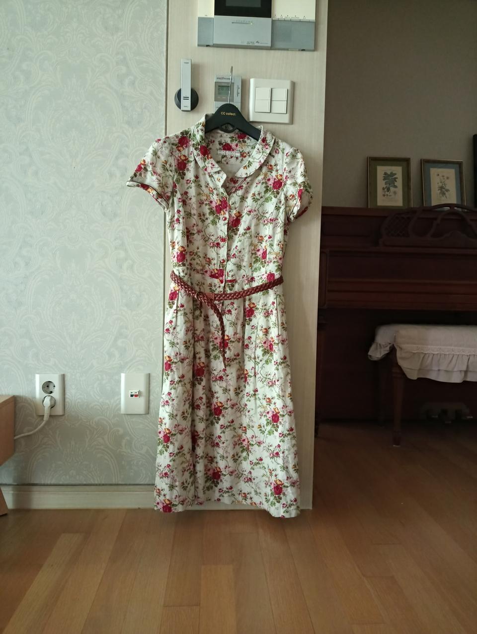 비꼴리끄 원피스  키이스 레니본 아님