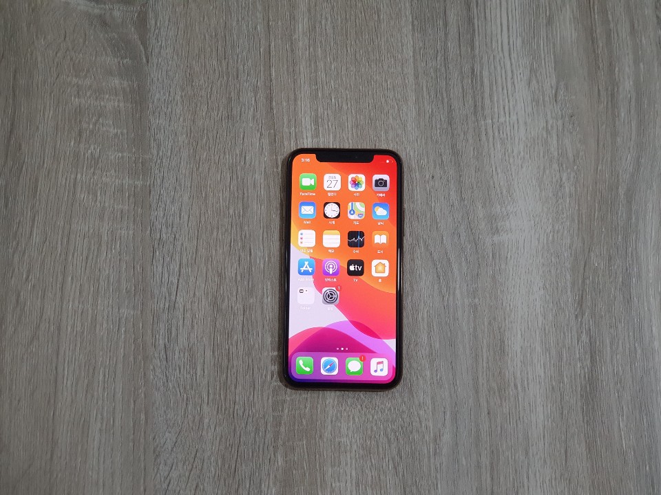 아이폰11프로 골드 64기가 핸드폰 판매합니다