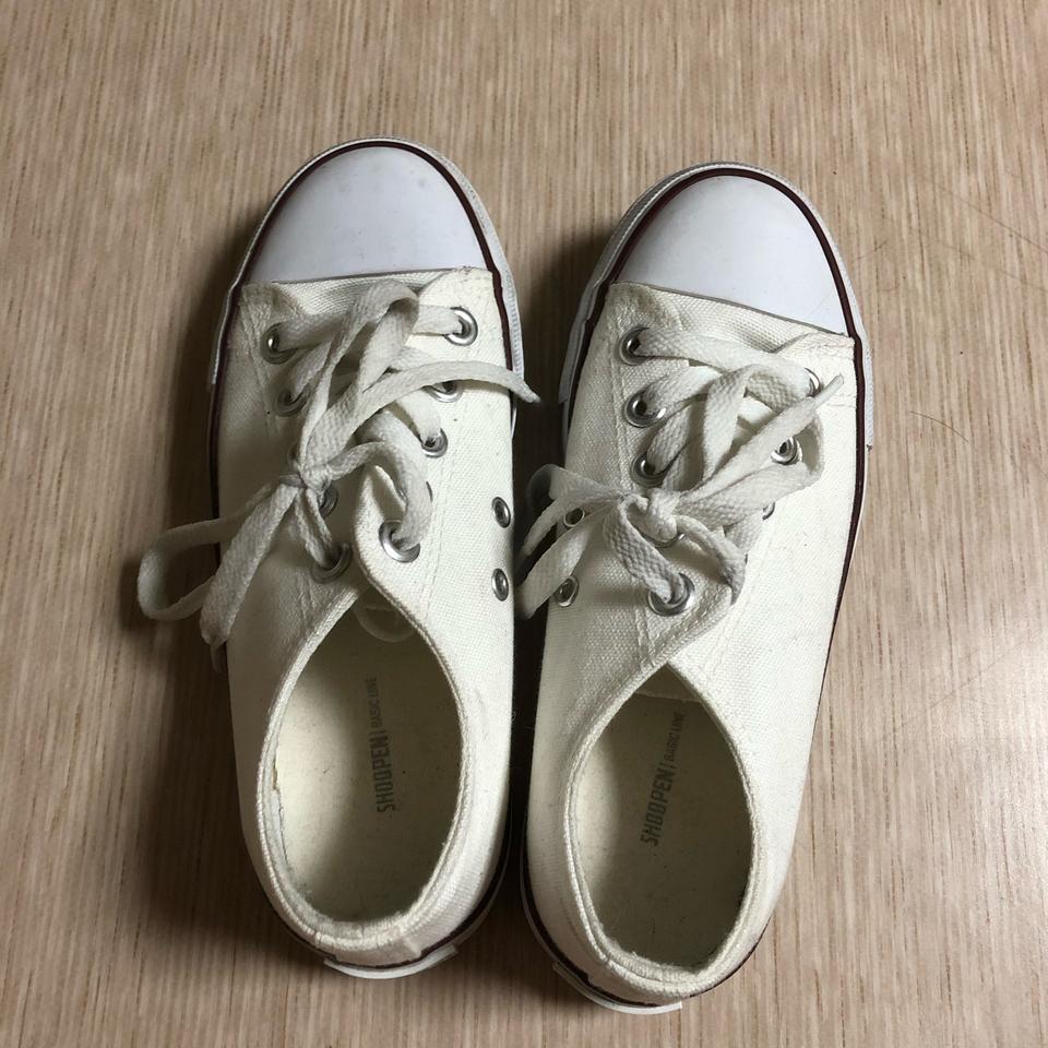 슈펜 로우컷 베이직 스니커즈