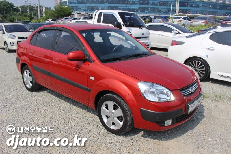 기아 뉴 프라이드 4DR 1.6 CVVT SLX