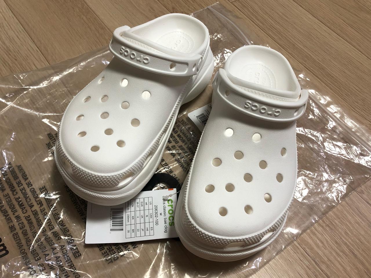 크록스 클래식 베이 클로그 우먼