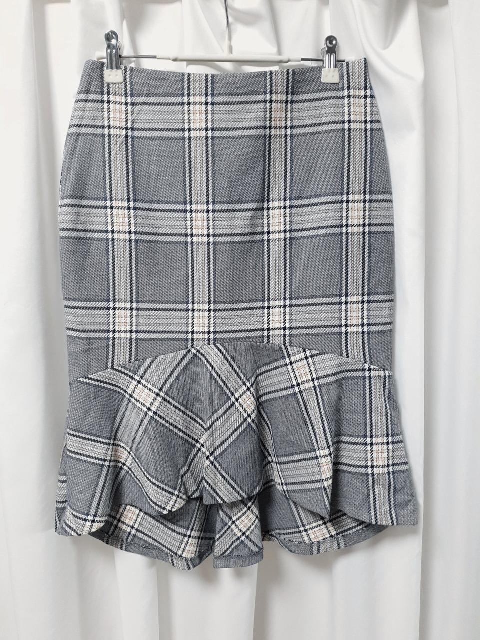 머메이드 언발 미들스커트