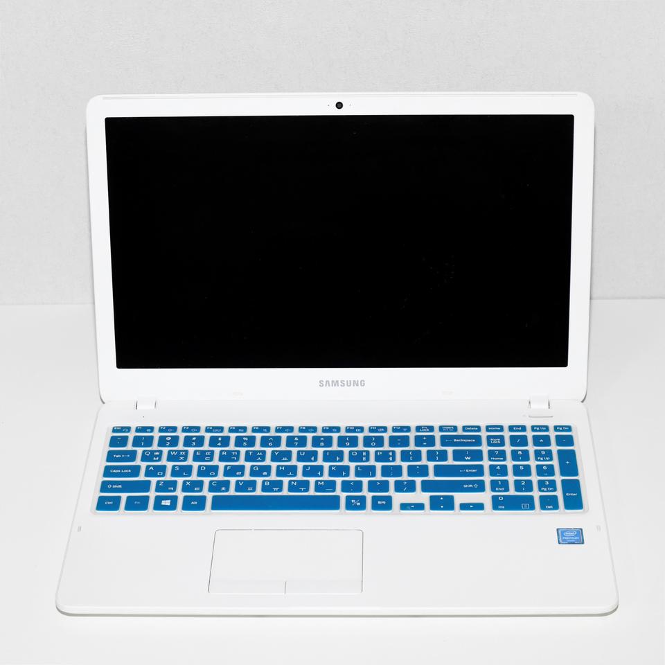 삼성 펜티엄 15인치 노트북