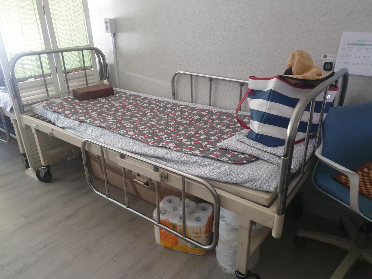 병원용철제침대3개무료나눔