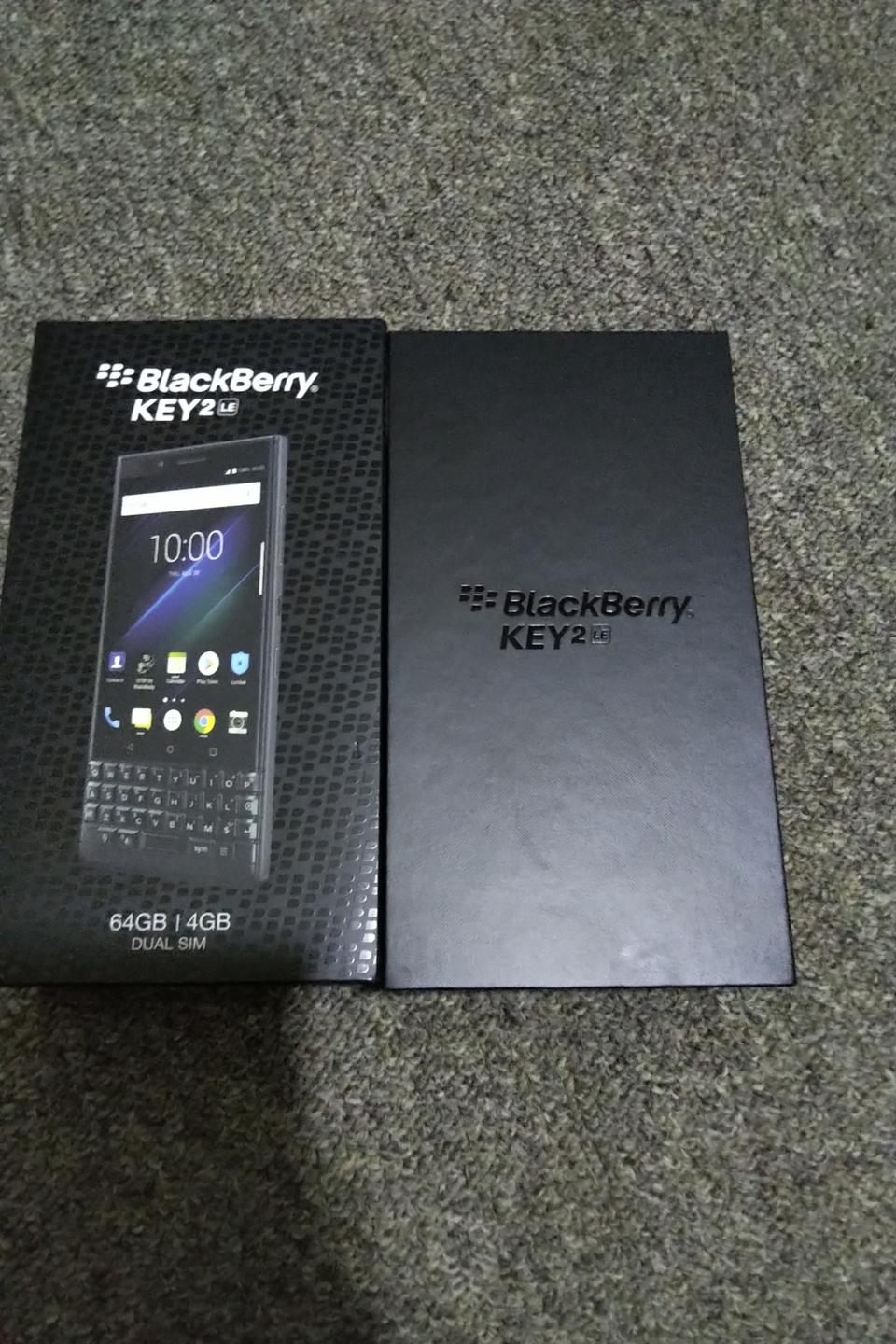 블랙베리 키투 블랙 64GB  거의새상품