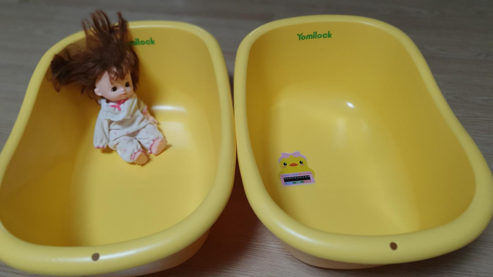 아기욕조랑 물온도계 팝니다.