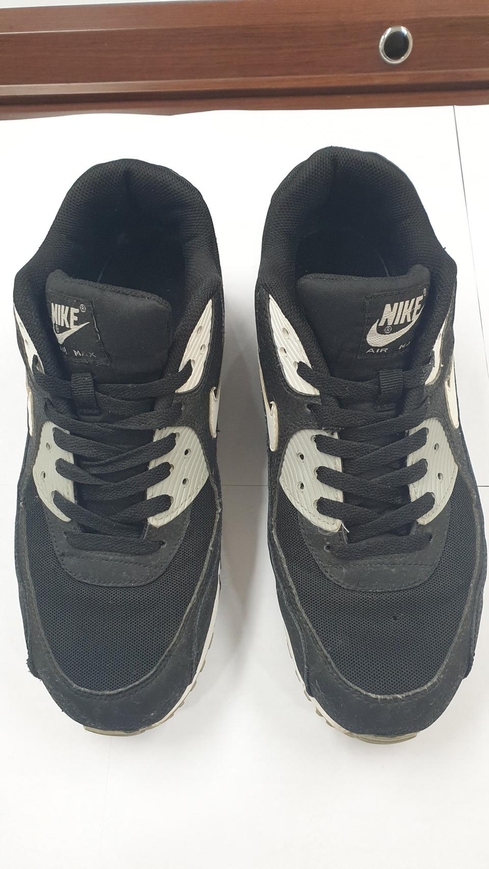 나이키 에어맥스 90 검흰