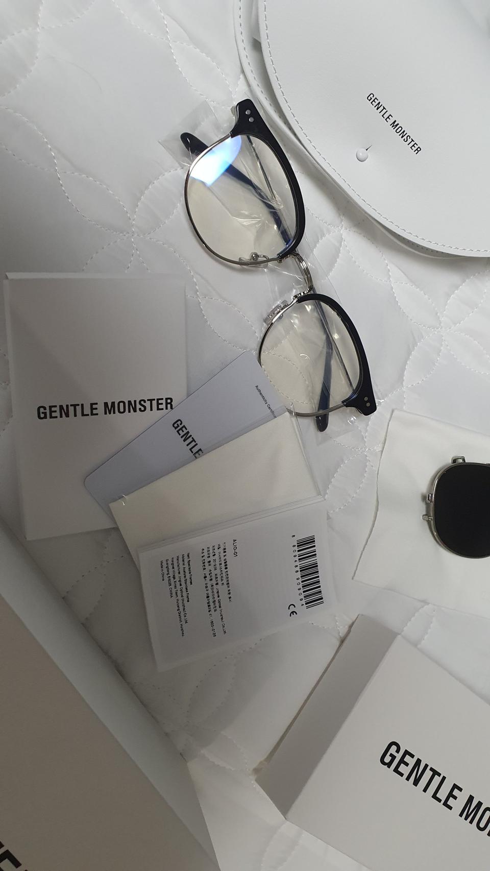 젠틀몬스터 알리오 클립포함 팝니다.