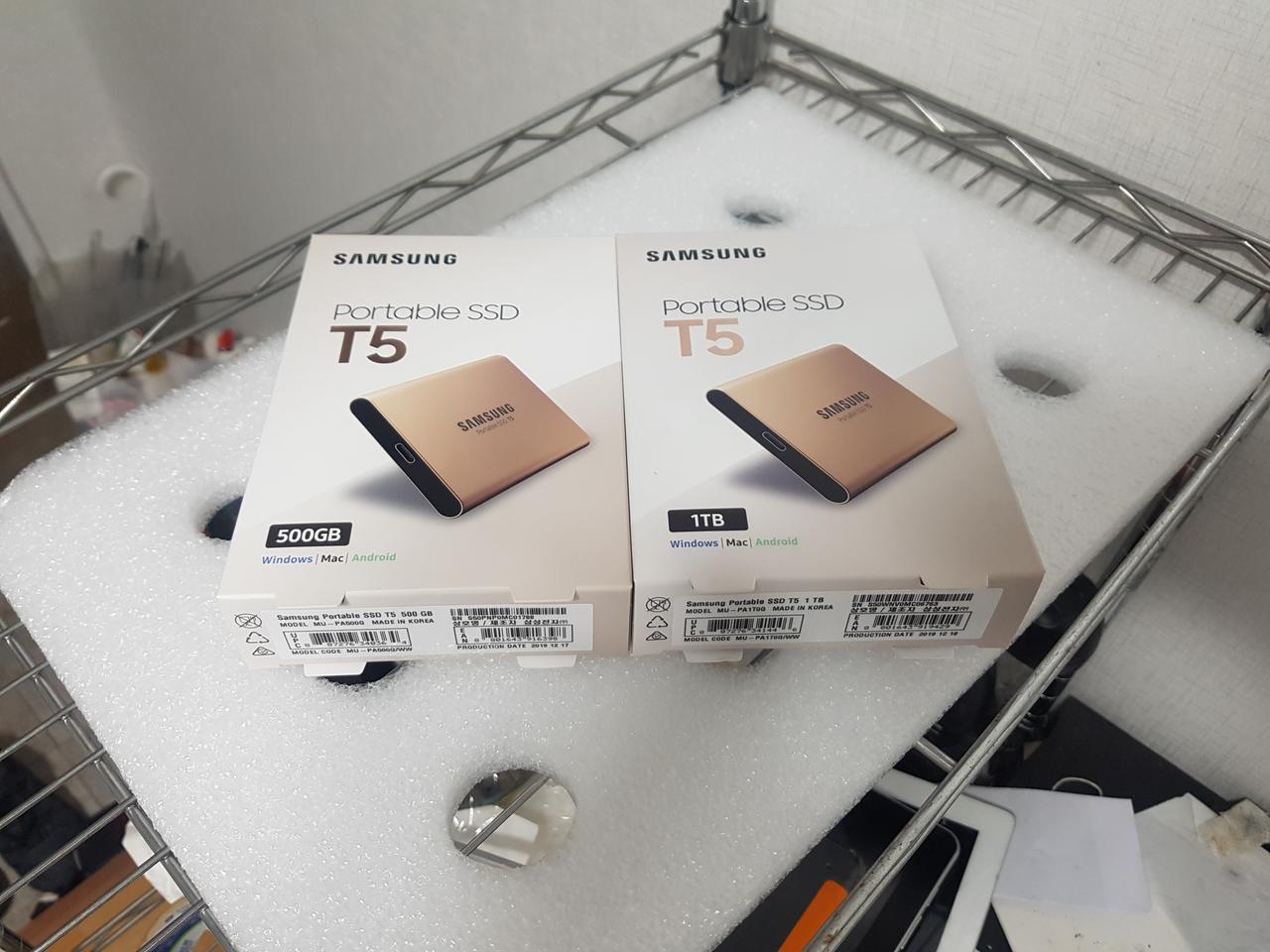 삼성 T5 포터블 SSD 외장 하드 1TB 1테라 새제품