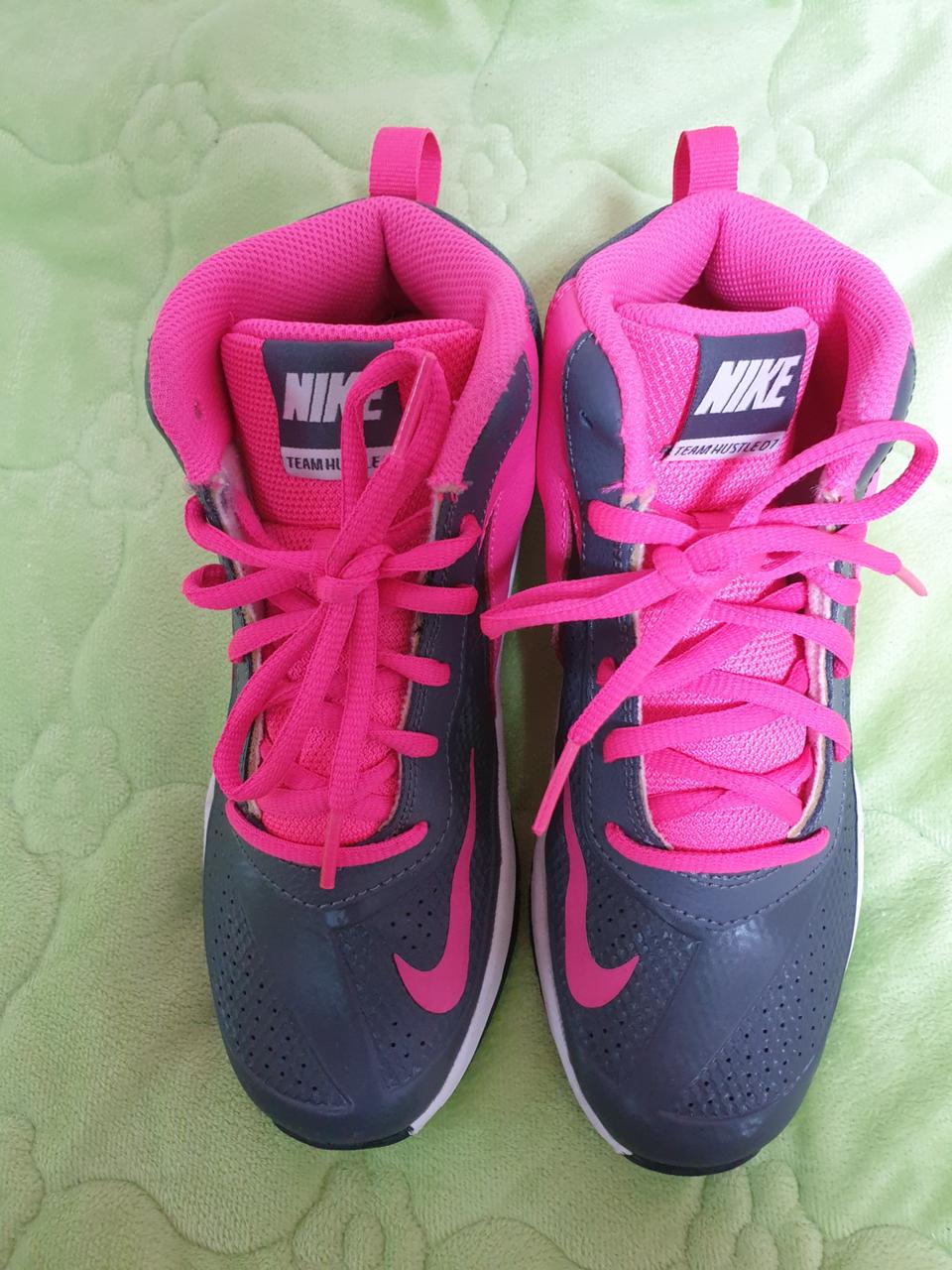 나이키 팀허슬 운동화225