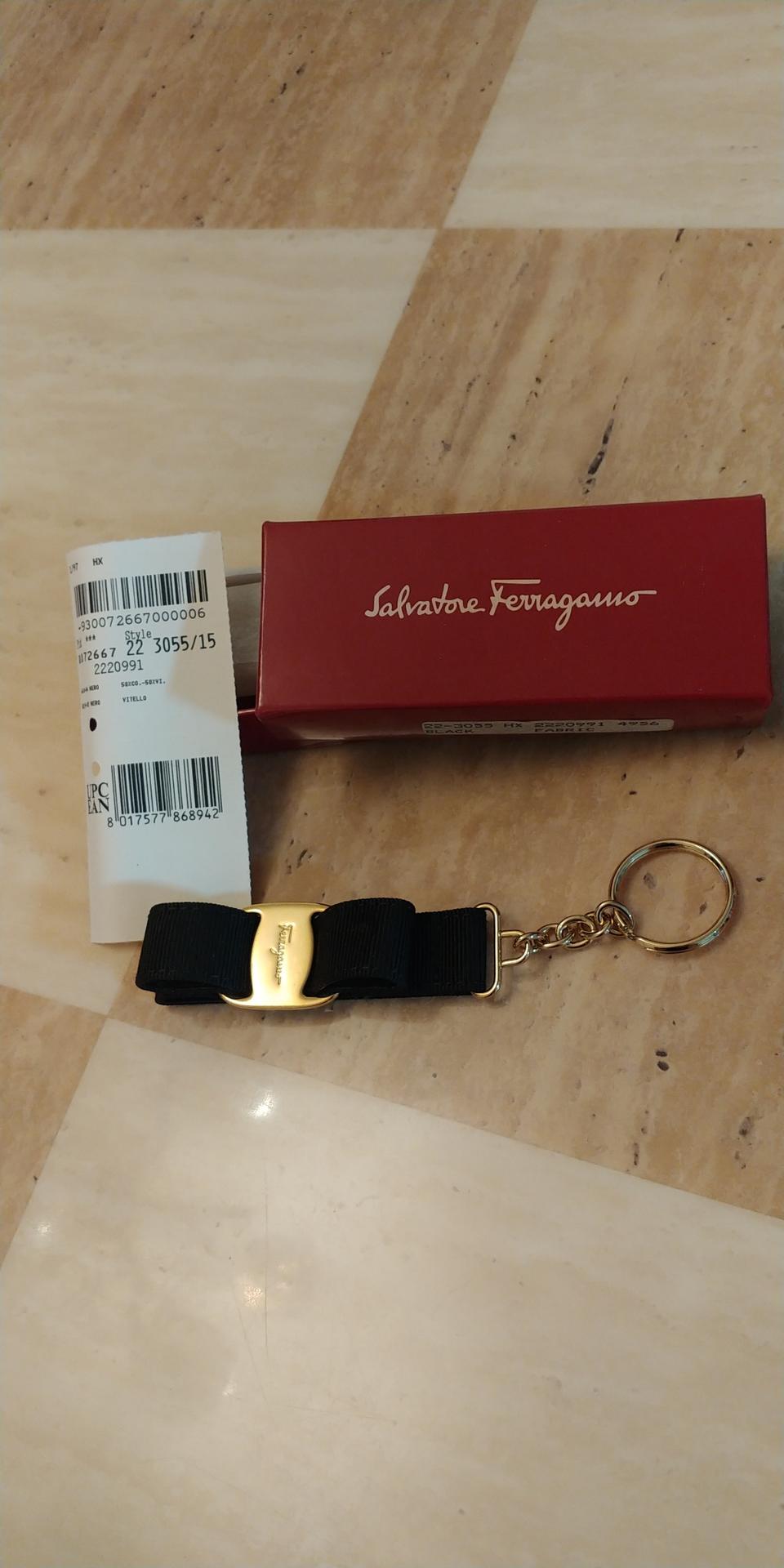 페레가모 키홀더