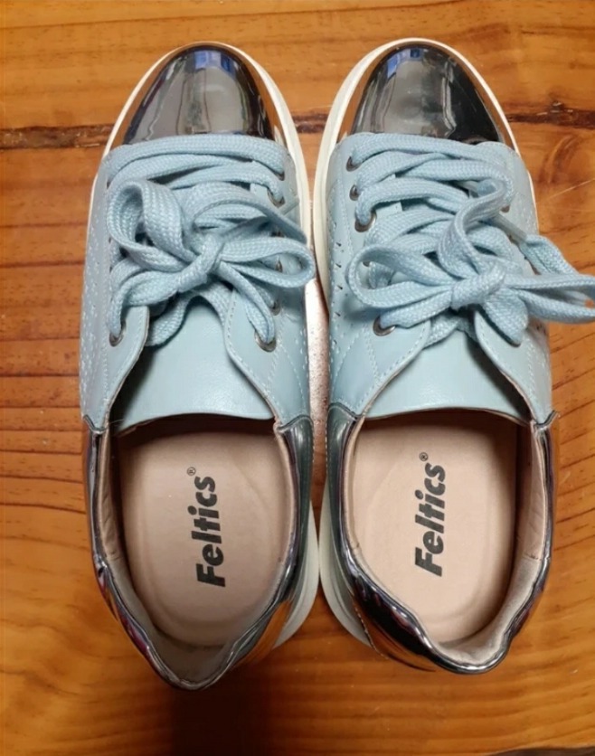 펠틱스 펀칭 키높이 스니커즈 새상품 235 운동화