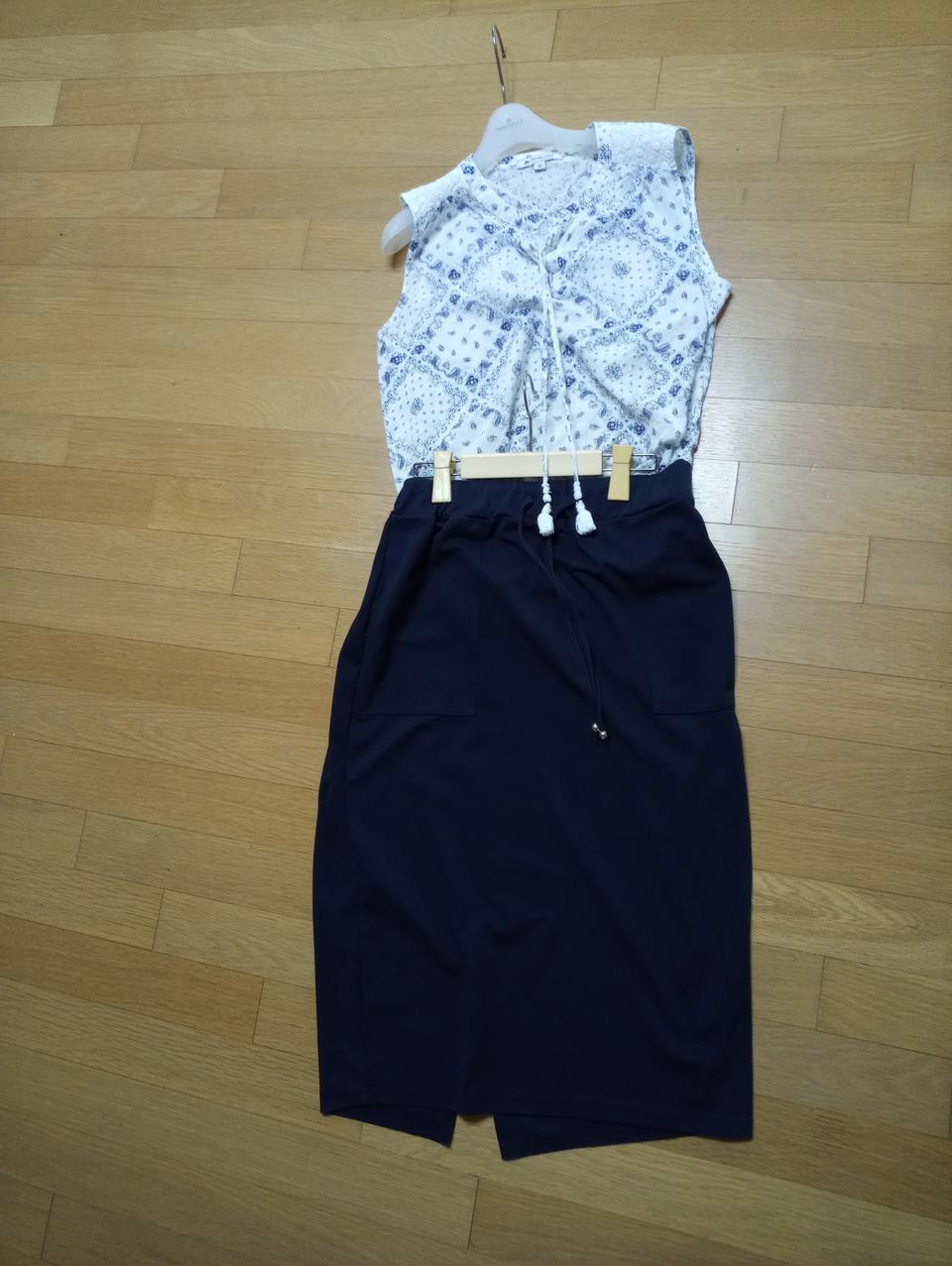 썰스데이아일랜드  블라우스와   ag스커트 원피스아님