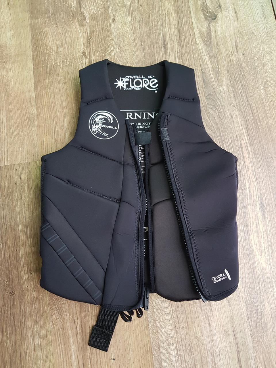 여자 오닐 레이크 4싸이즈 자켓 6만원에 정리 합니다