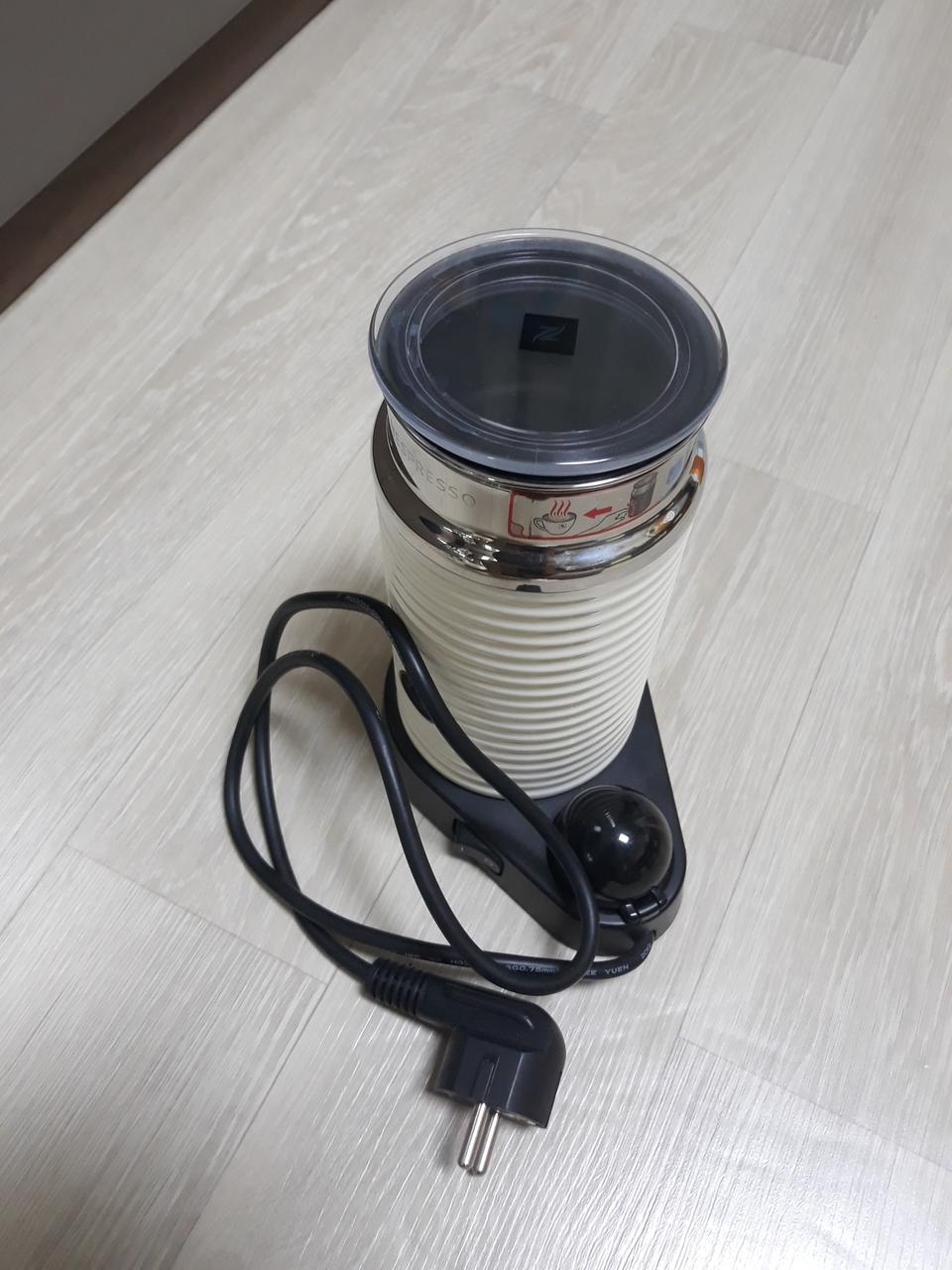 네스프레소 에어로치노