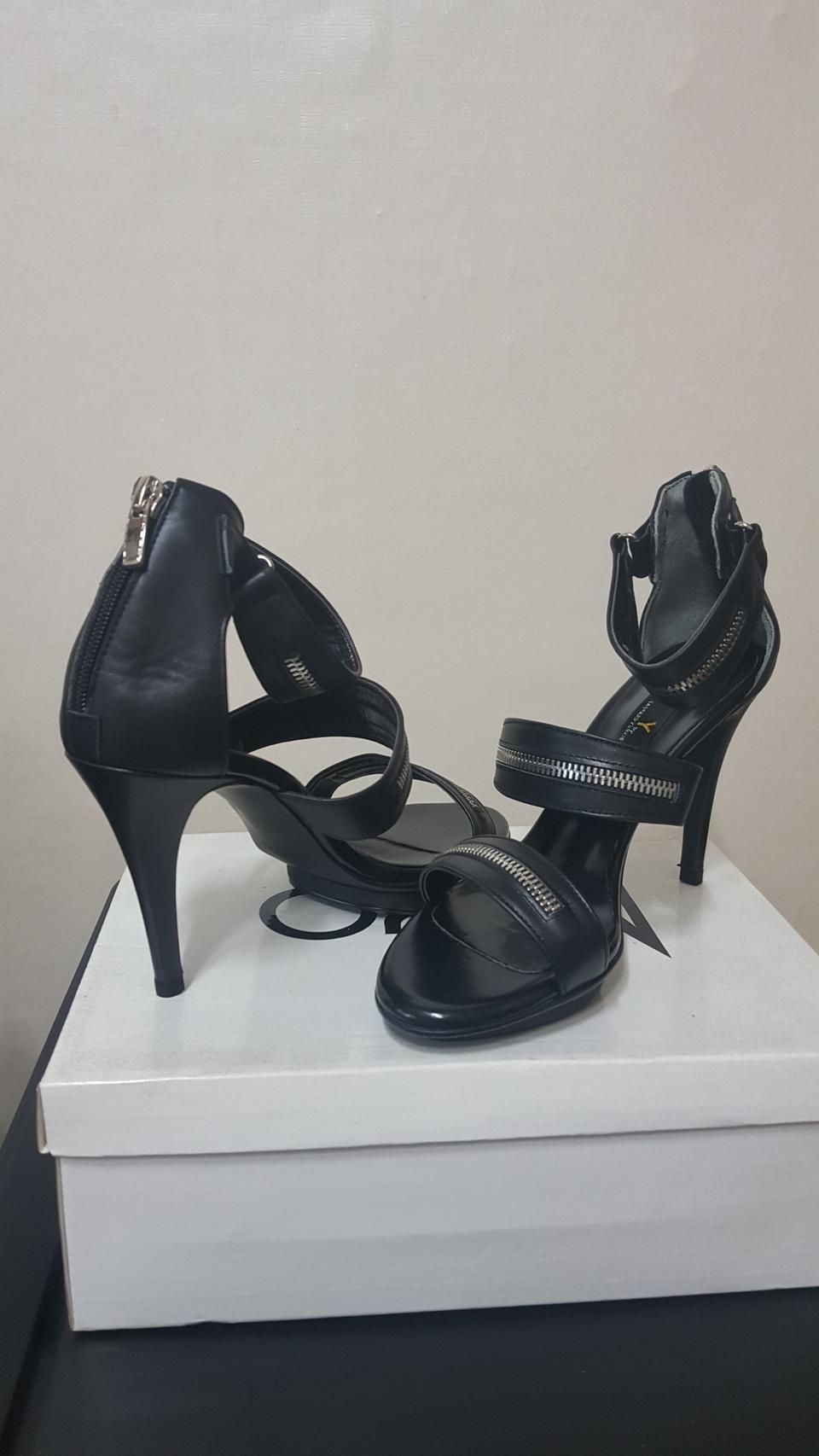 브랜드 가죽 힐(새상품)