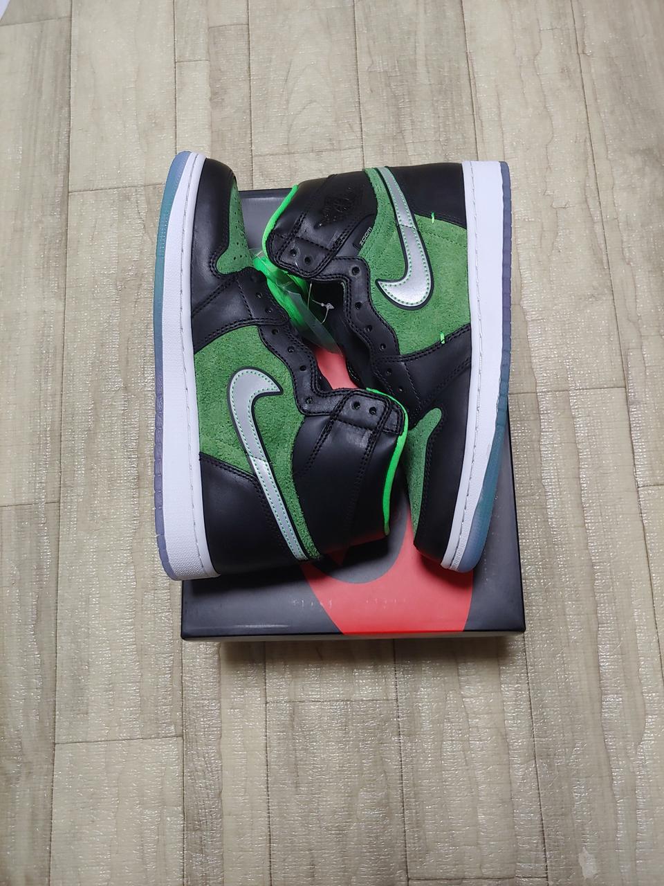 나이키에어조던1 레트로하이 줌에어 레이지그린 CK6537-002
