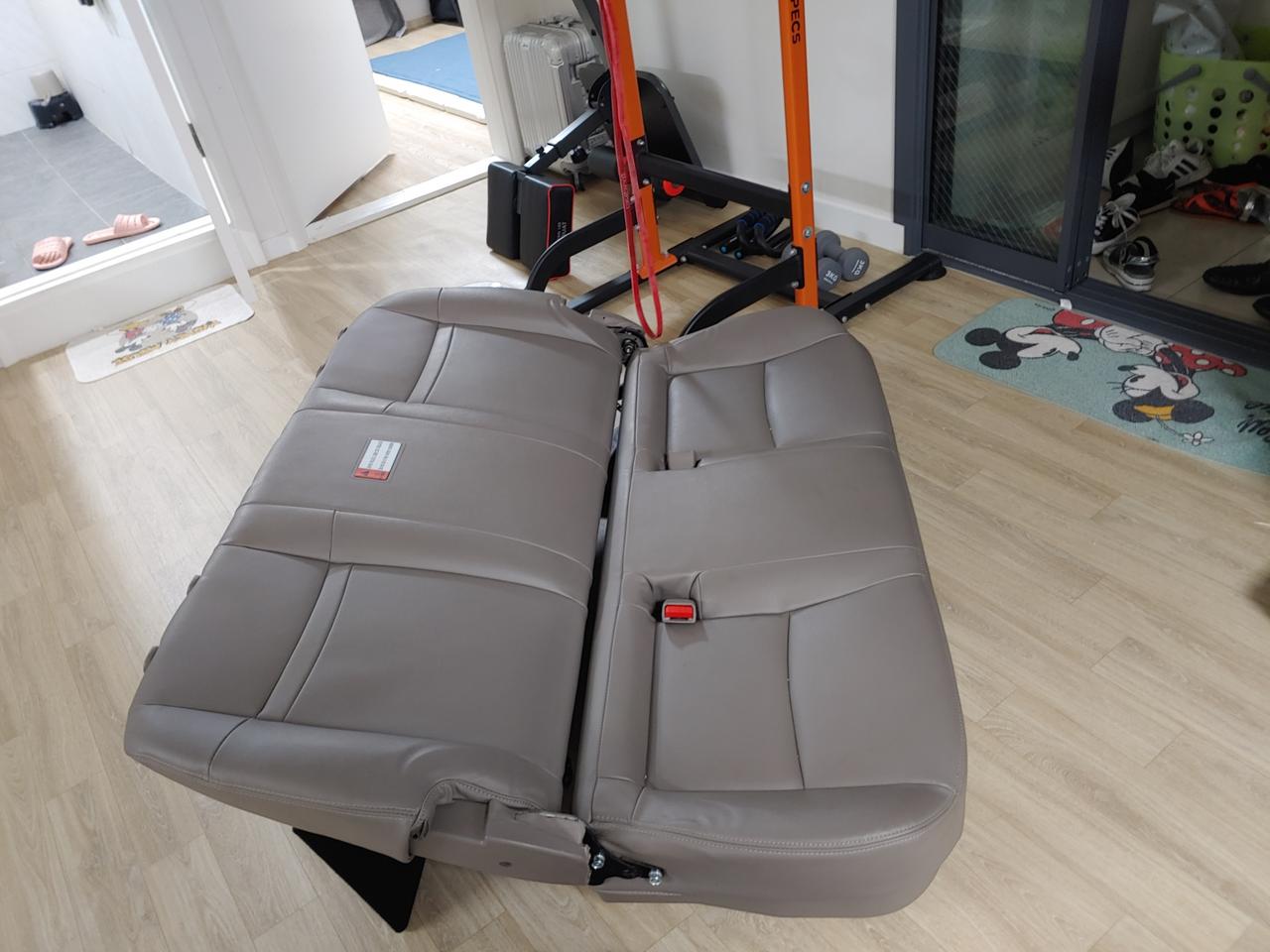 코란도투리스모 4열 시트