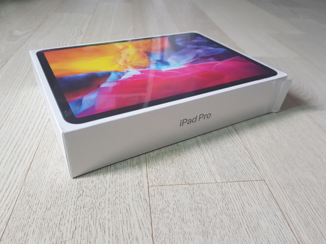 아이패드 프로 4세대 11 (2세대) wifi  + 애플 펜슬 2세대