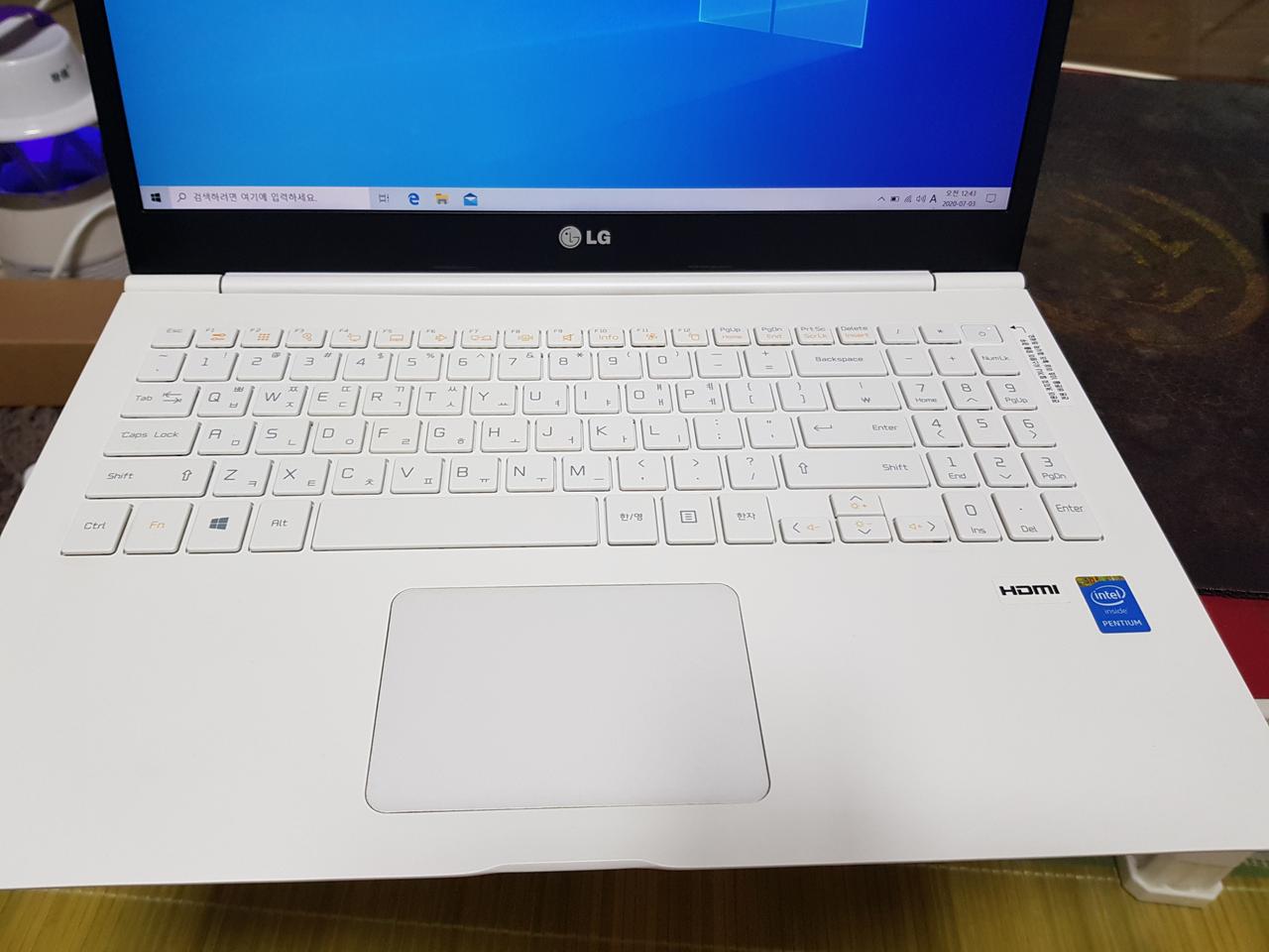 LG그램 15ZD950-LX10K 노트북 팝니다