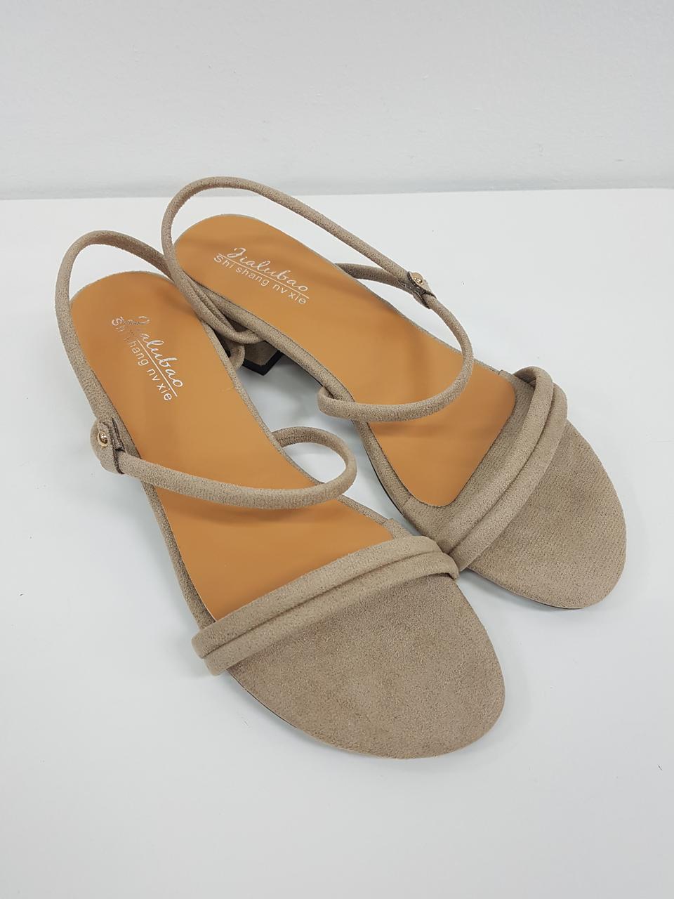 240 여자샌들 가죽샌들 끈샌들  34번