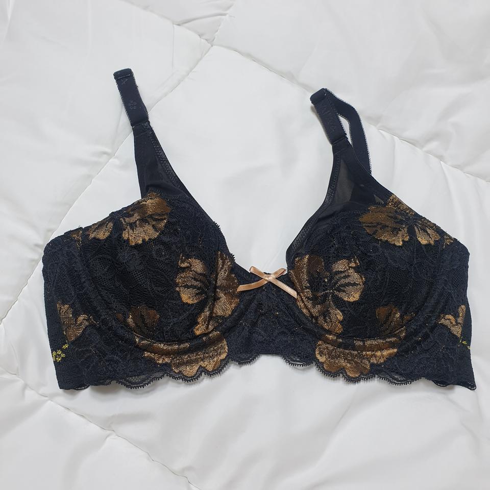 아시다미와 브라 (75A)