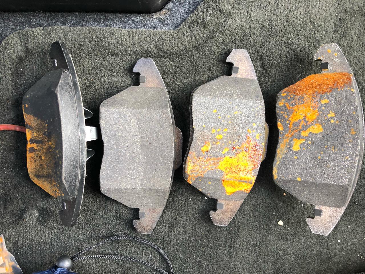 시로코 알라인 브레이크 패드 파라여