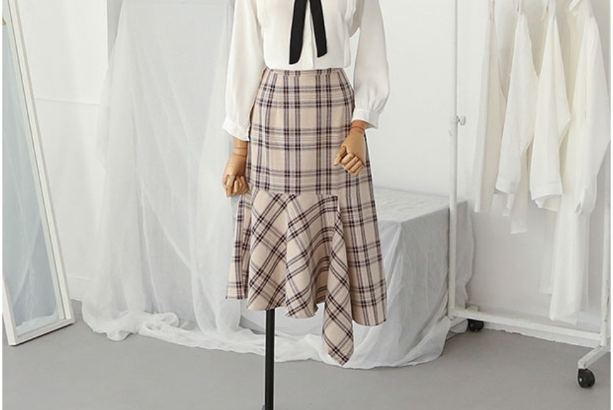 브라운 체크 언발 스커트