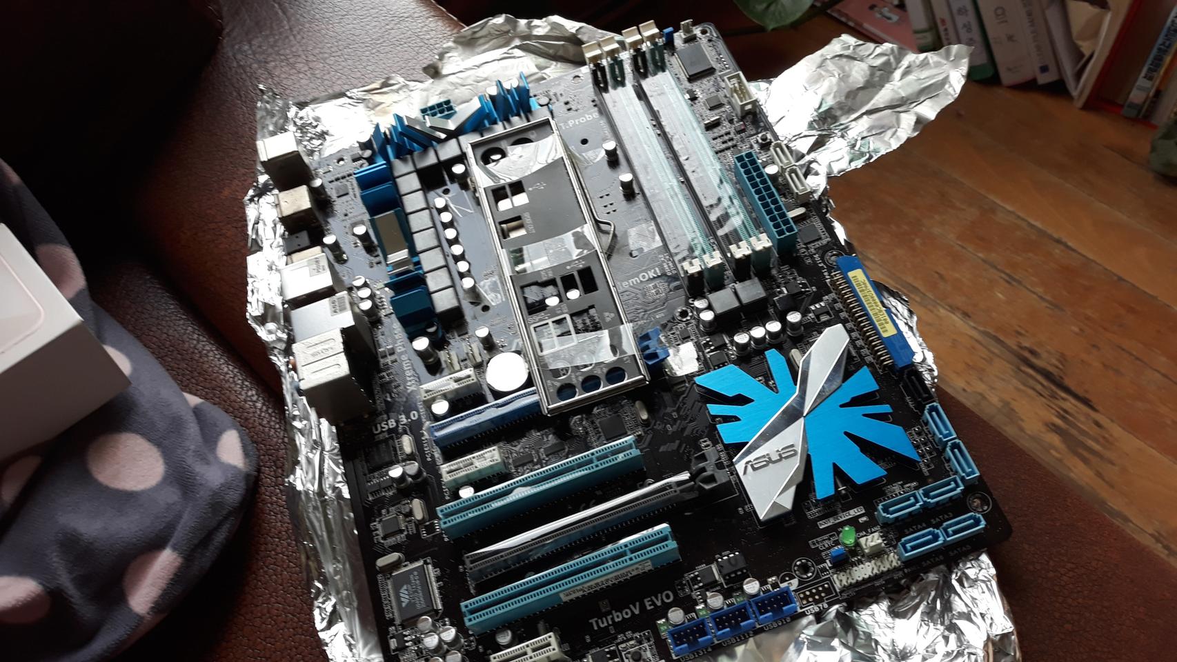 ASUS P55 메인보드 + i5 760 + i3 550 팝니다!!