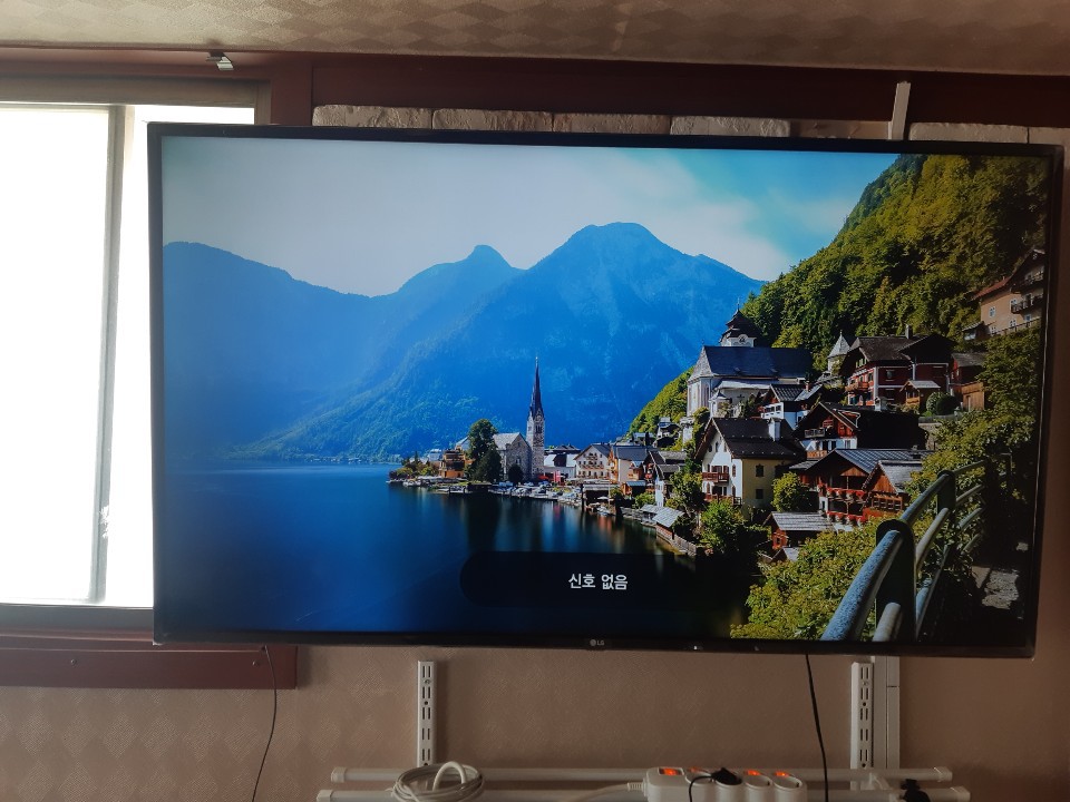 엘지 UHD화질 55인치 TV (55UV330C) 판매합니다.