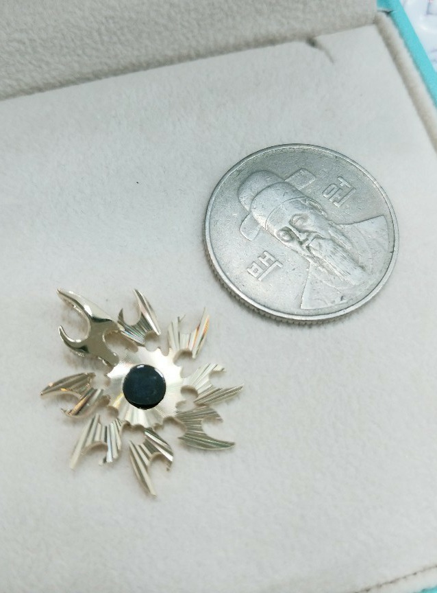 14k 태양 펜던트