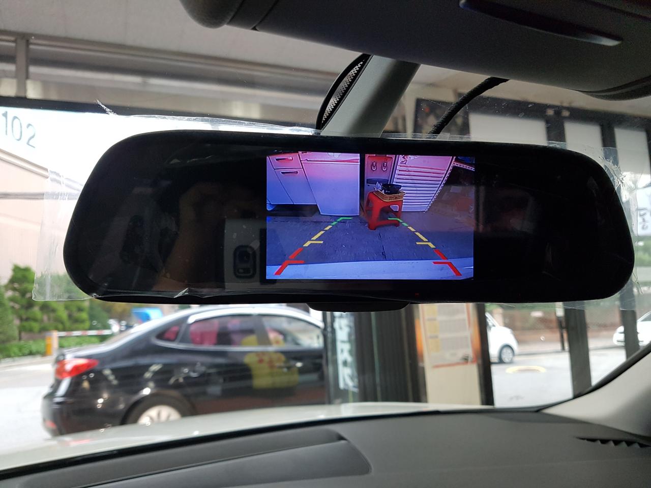 후방카메라 + 룸미러모니터 출장장착합니다..