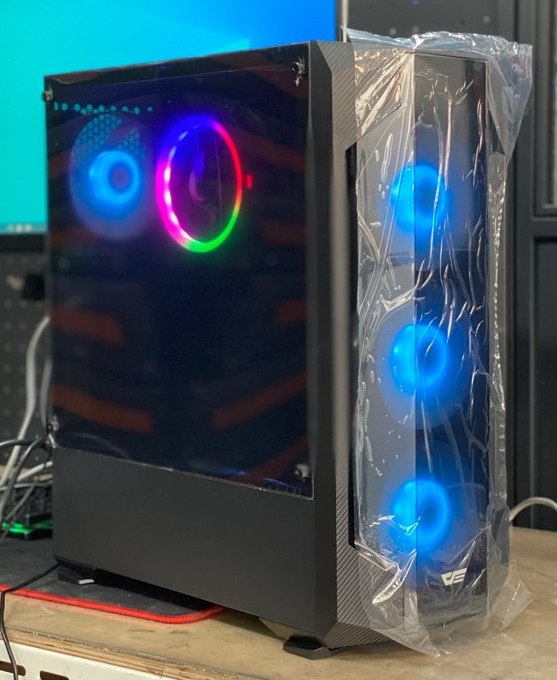 배그가성비본체 I5 9400F 16G GTX1060 3G 판매합니다