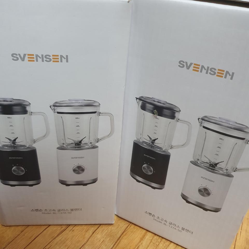 스벤슨 초고속 블랜더 팝니다. 물량2개